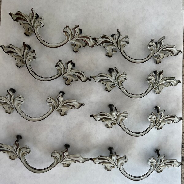 Set of 8 Vintage French Provincial Drawer Pulls Free Shipping