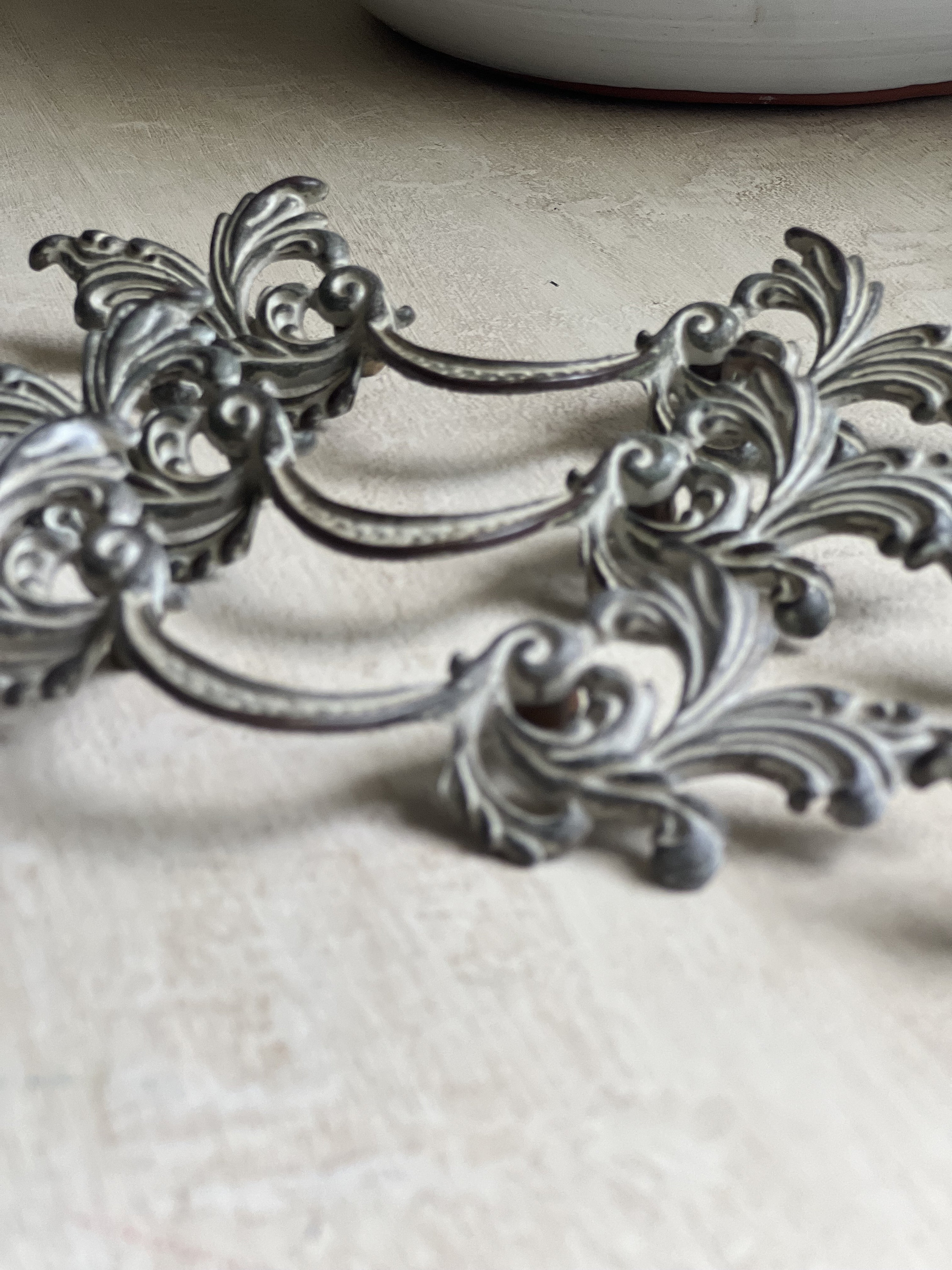 Set of 6 Vintage French Provincial Replacement Dresser Drawer Pulls Etsy