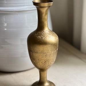 Vintage MCM Etched Brass Vase from India / Patina Brass Vase / Etched Brass / Brass Footed Vase / Floral Etched Vase / Free Shipping