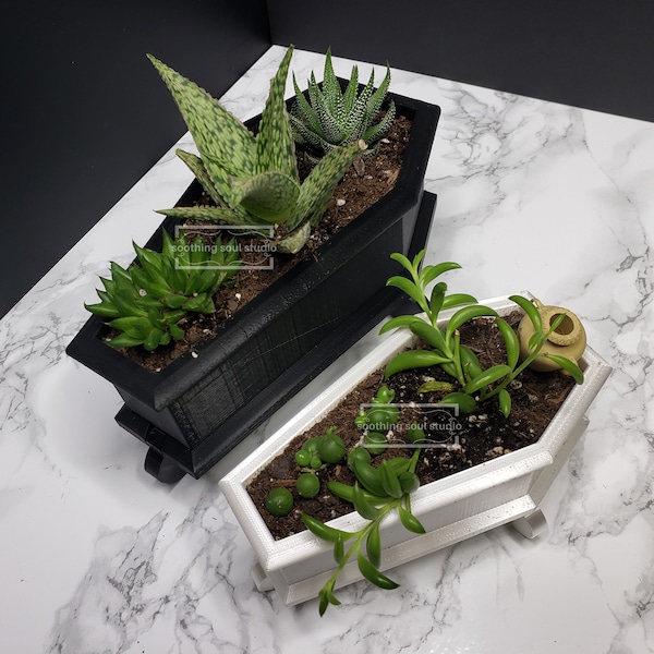 Coffin Mini Planter & Stand, Goth Succulent Planter Decor, Indoor Housewarming Plant Gift, Cute Desk Decor, Spooky Plant Pot with Drain