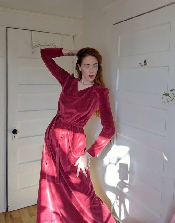 70s 80s Velour Medieval-inspired Vintage Maxi Dress, Soft Cranberry Red  Cozy Winter Dress With Pockets by Perri Ann -  Canada