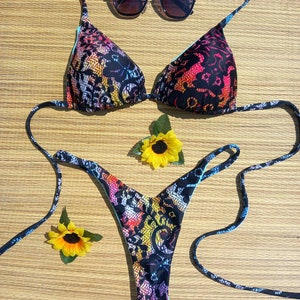Colorful Lace Print Thong Bikini Set – Triangle Top with Removable Pads – High Cut Seamless Bottom – Sexy Summer Swimwear