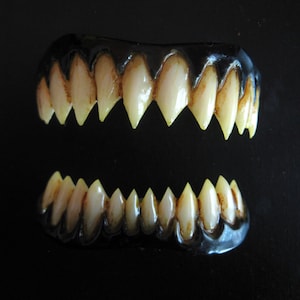 Black Pennywise Teeth Costume Appliance Veneers Dental Distortions 2.0 FX Fangs