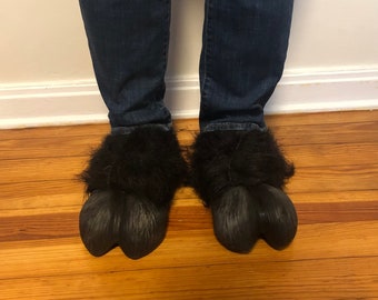 Copriscarpe per adulti con zoccoli neri e piedi da toro minotauro, costume di Halloween