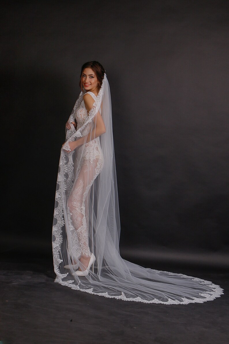 Long Lace Edged Veil Lace Long Veil Lace Edged Veil Wedding Lace Veil Long Veil With Lace Circle Veil Cathedral Veil Lace Veil Long