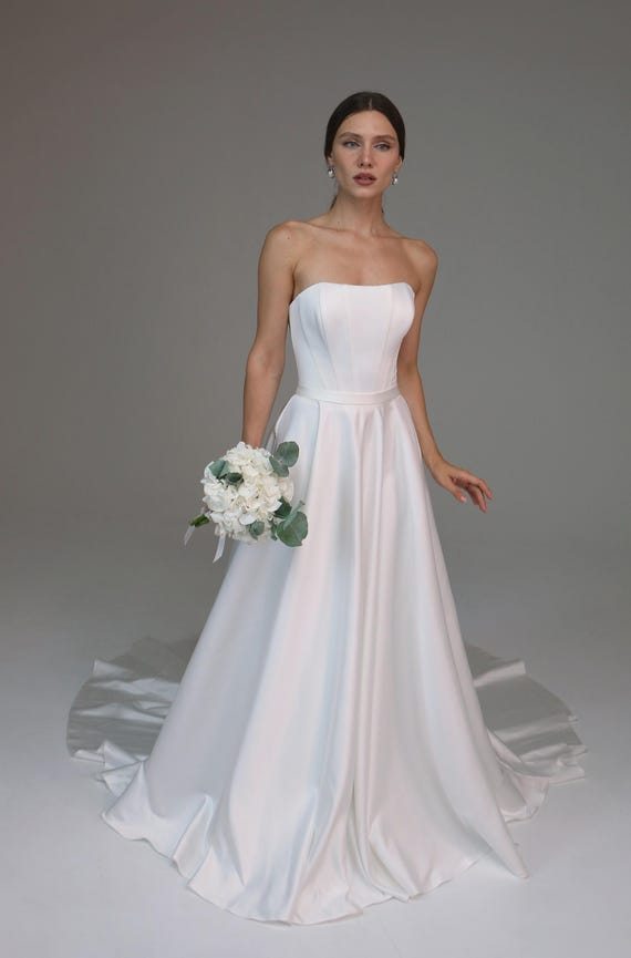 Ball Gown Wedding Dress Olimpia,a-line Silhouette , Minimalist Dress , Long  Bridal Gown - Etsy