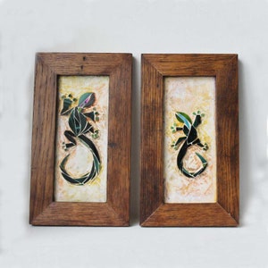 Decoração de parede em mosaico de animais, moldura de madeira recuperada, arte em madeira flutuante, decoração em mosaico de vidro, lagarto, moldura rústica, decoração de parede, salamandra, arte de parede