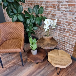 Rustikaler Achteck Beistelltisch Kaffeetisch Weihnachtsbaumständer Blumenständer Nachttisch Aus rustikalem Holz auf Stahl Haarnadel Beinen
