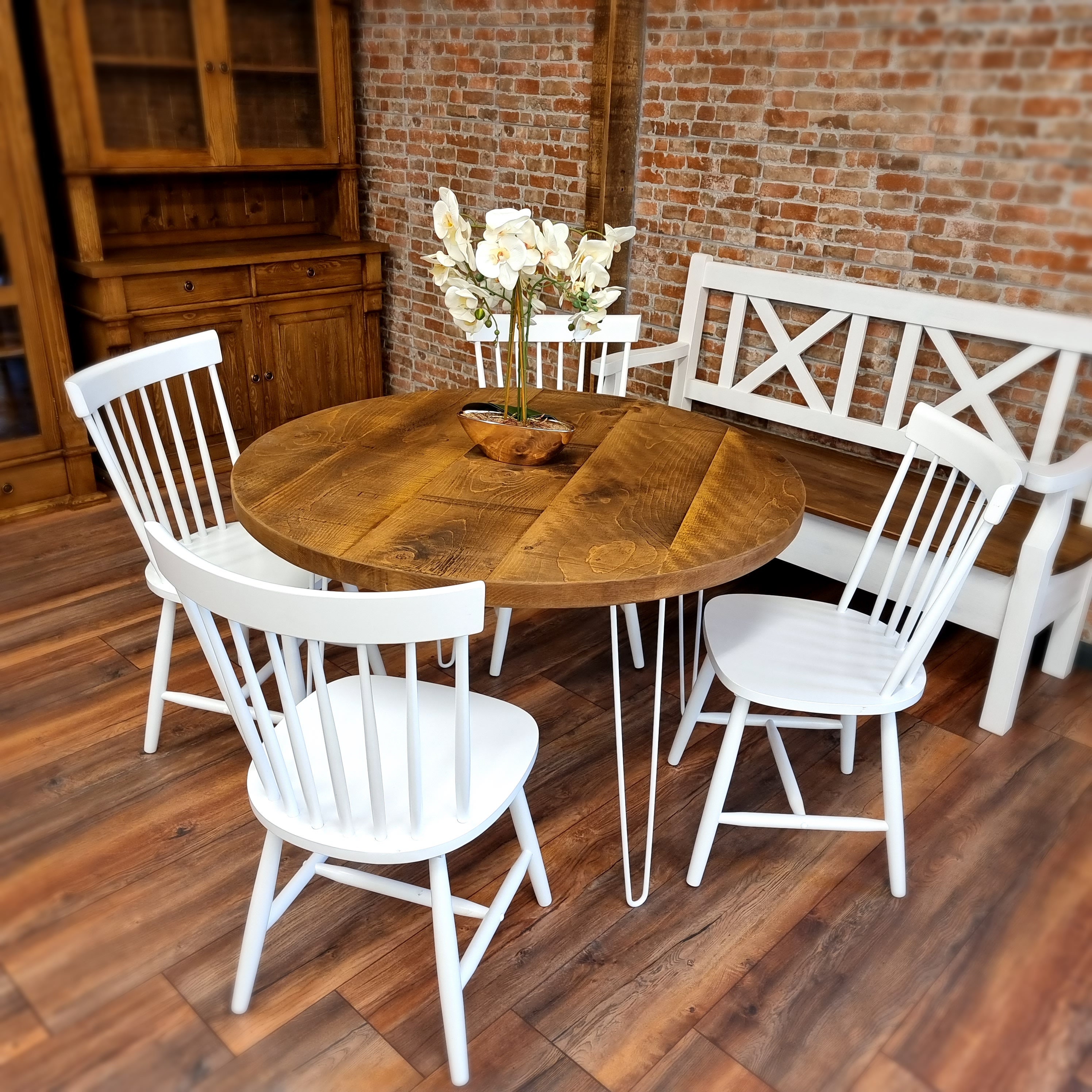 Round dining table hairpin legs discount