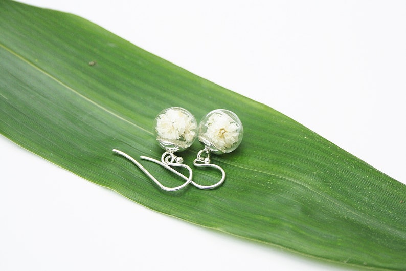 Gypsophila earrings silver 925 ivory, bridal jewelry with real flowers in boho style, optionally with real dark green moss image 4