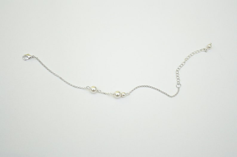 Perlenarmband ivory, personalisierbarer Brautschmuck, Größenverstellbar, versilbert oder Silber 925, zart, schlicht, verspielt Bild 2