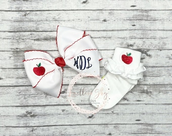 Arc à cheveux brodé avec chaussettes en pomme - Retour à l’école genoux hauts - monogramme Hairbow