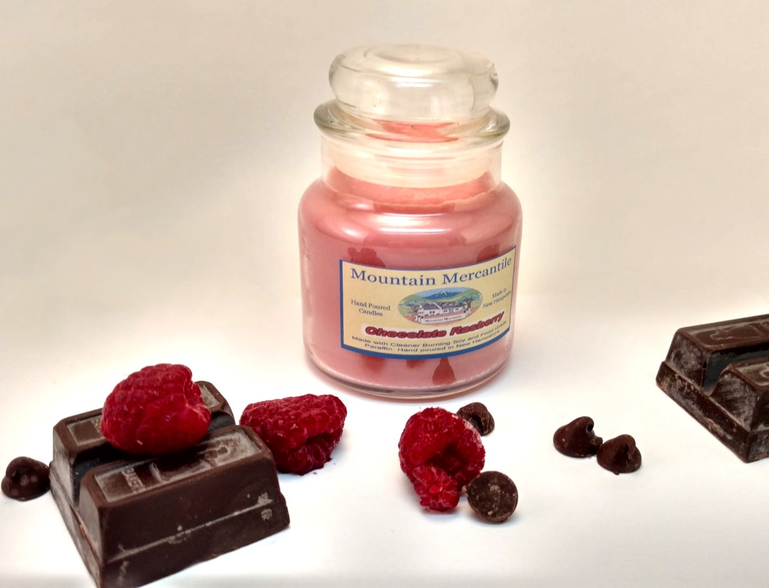 Bougie Parfumée Apothecary Guild - Parfum Framboise Chocolat Truffe - 7.8 Oz (220g)