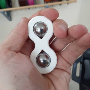 3D Printed Fidget8 Stress Toy (Single and Dual Color options available)