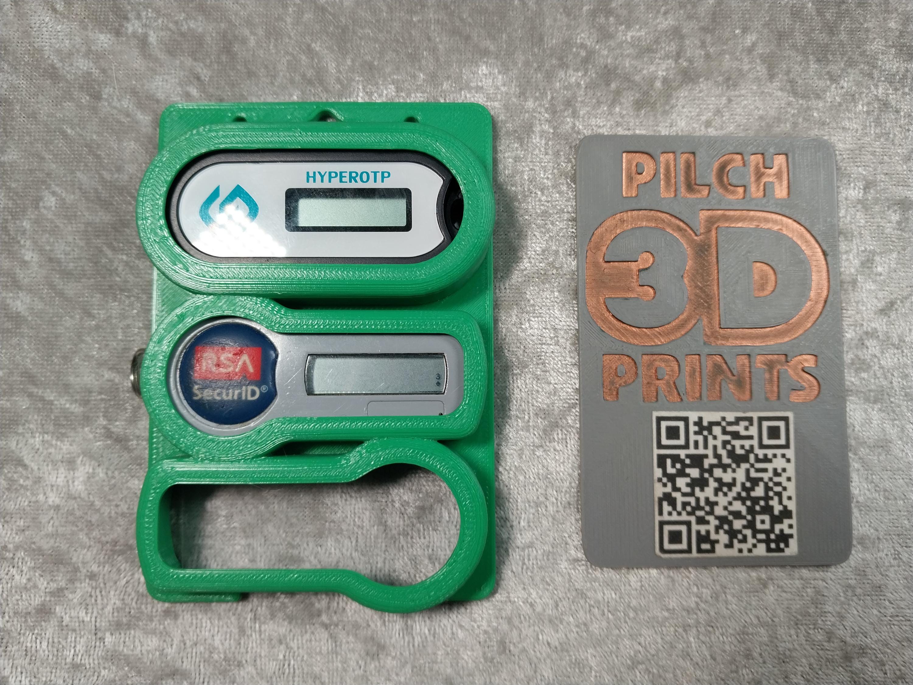 SurePass ID と 2 つの RSA SecurID (1-3) バッジ ホルダー (別名 Untrust  Datacard、SafeID、HyerOTP、Fortinet、OTP c100) - Etsy 日本