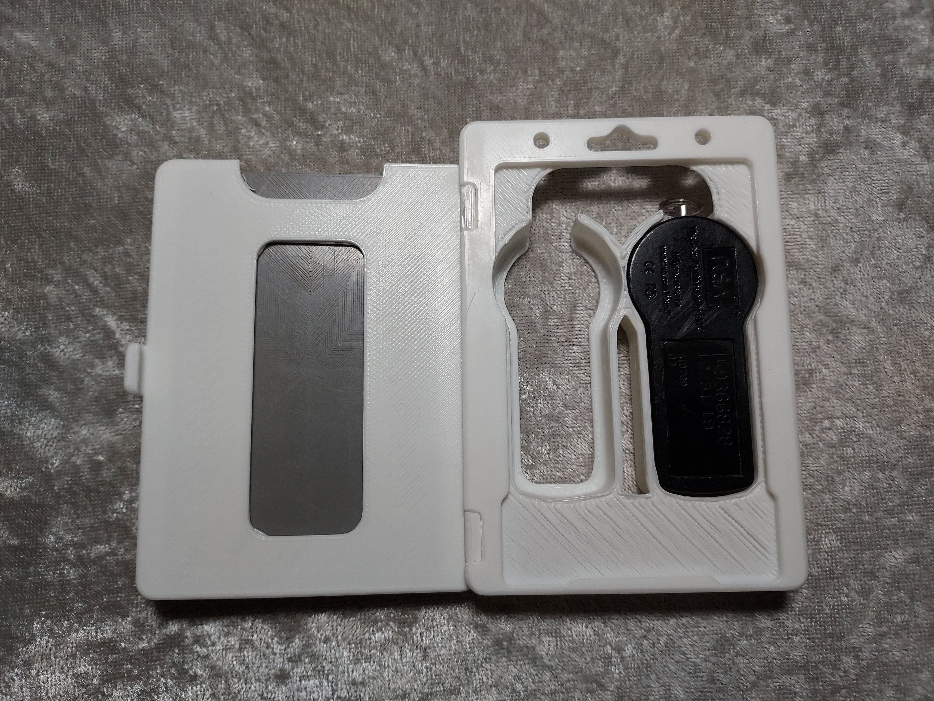 3D Printed Folding Dual RSA Badge Holder (multi Badge Options Available ...