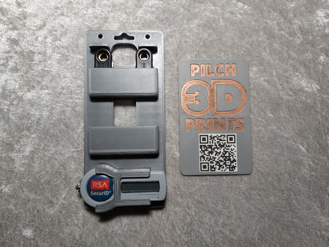 RSA Securid, 4x Yubikey 5c, 1 to 3 Badge Holder multiple Color Options