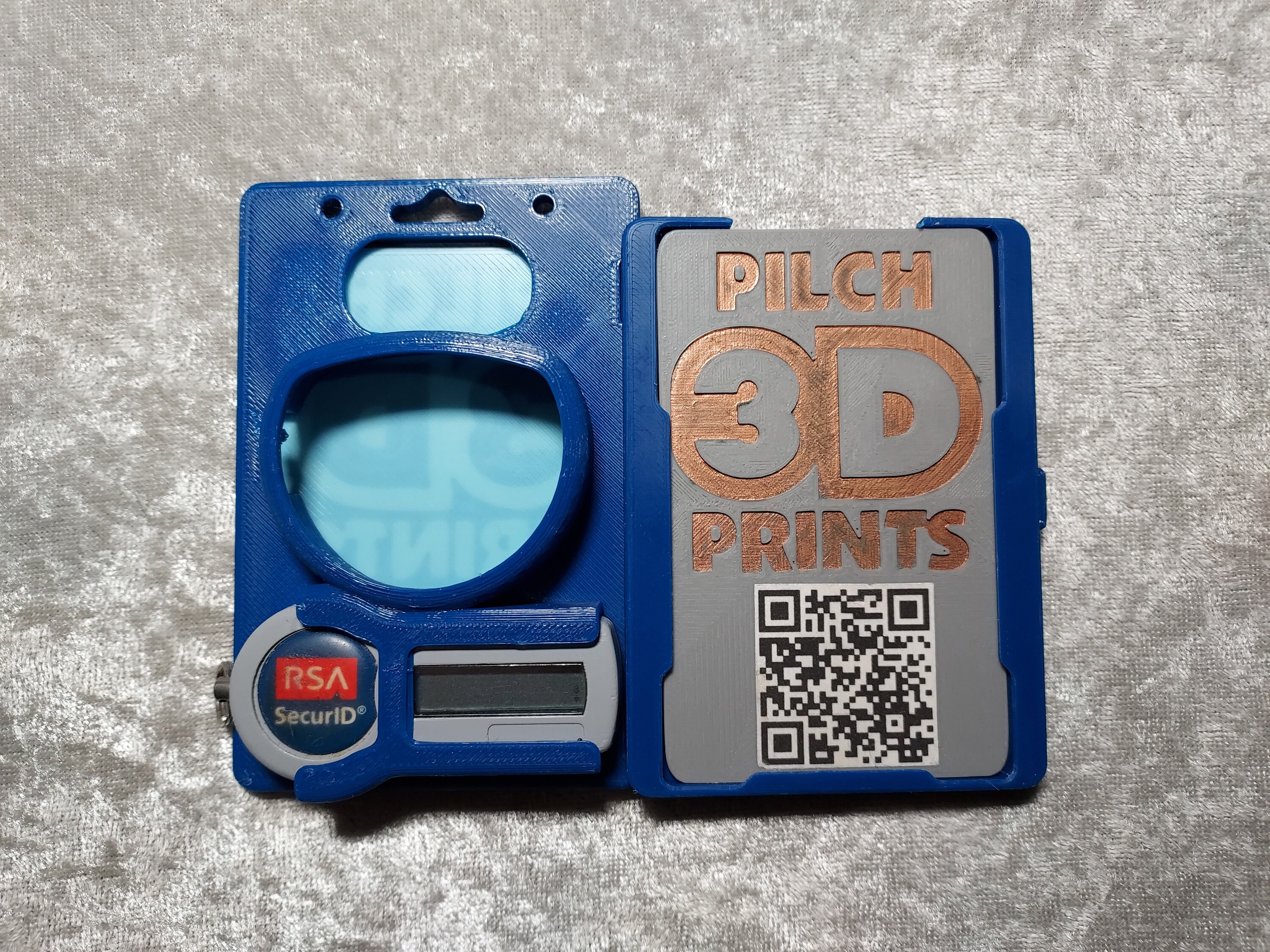 3D Printed Folding Combo HID RSA Badge Holder (Multiple Badge Options Available)