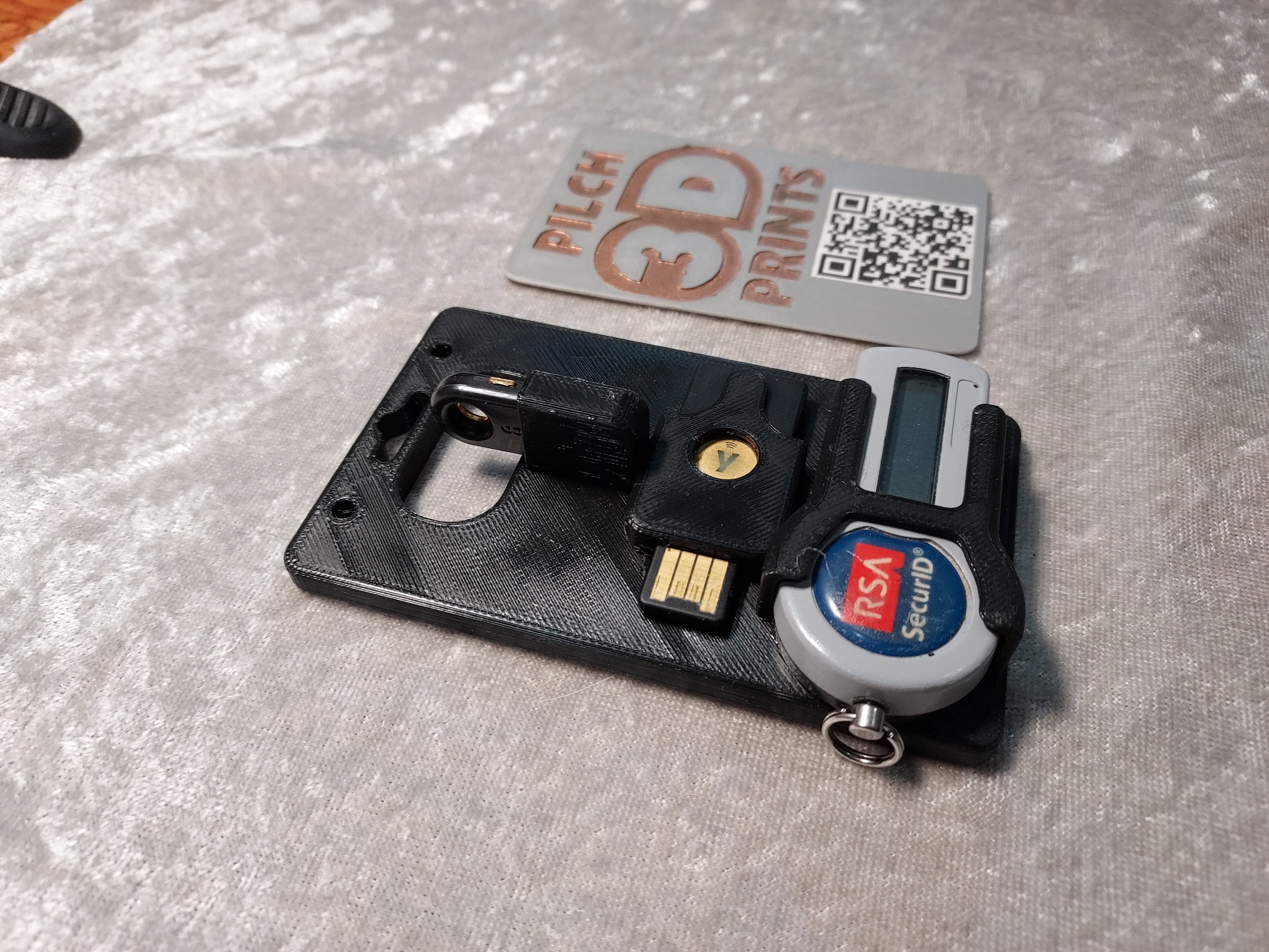 Yubikey 5 RSA Yubikey 5 NFC 13 Badge Holder Etsy