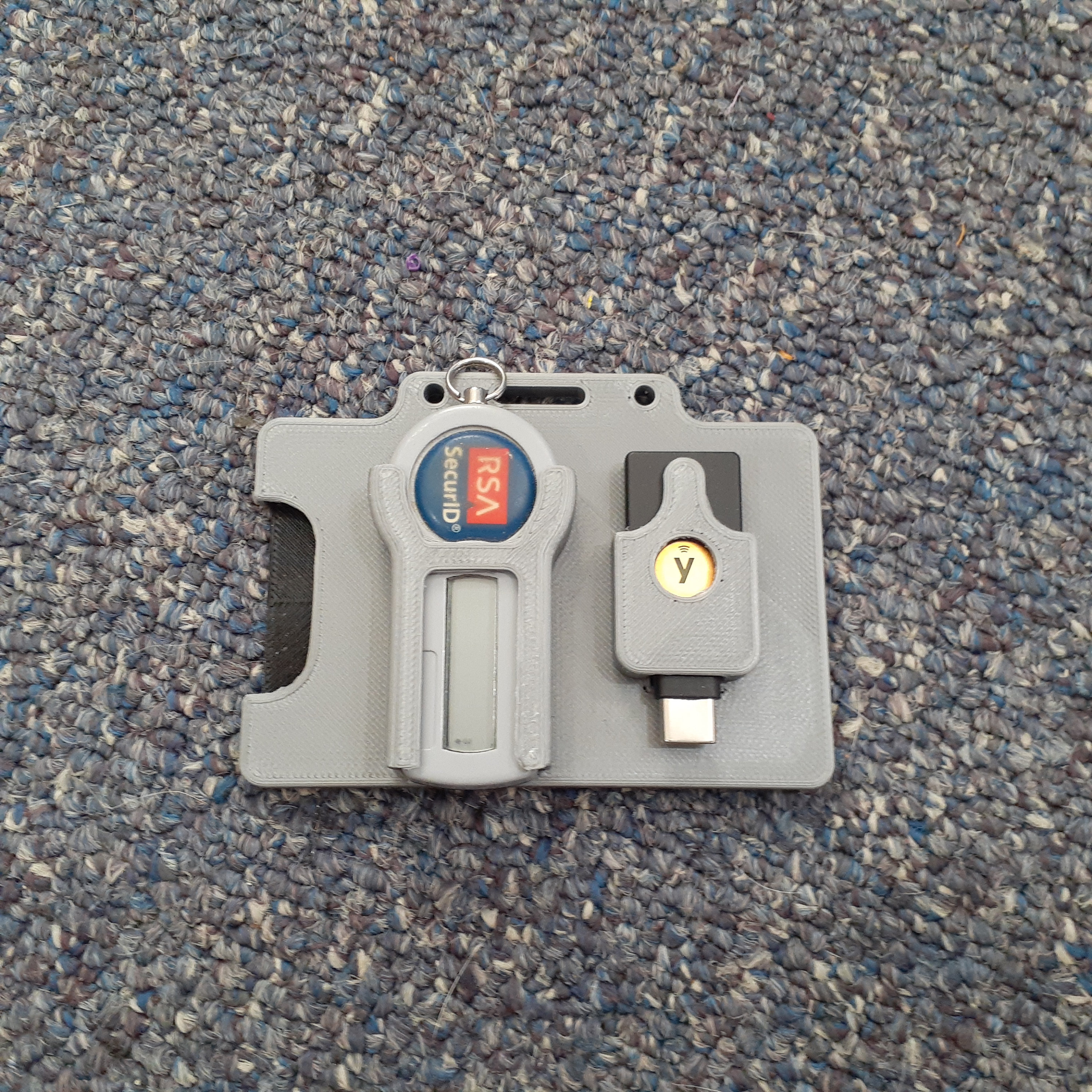 Landscape RSA SecureID Yubikey 5C 13 Badge Holder Multi Etsy