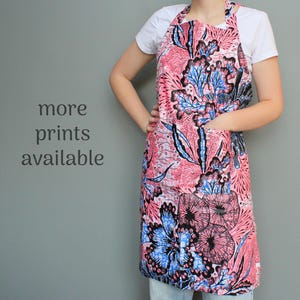 Fair Trade Ankara Apron : Handmade Cotton Hostess Apron with Pocket