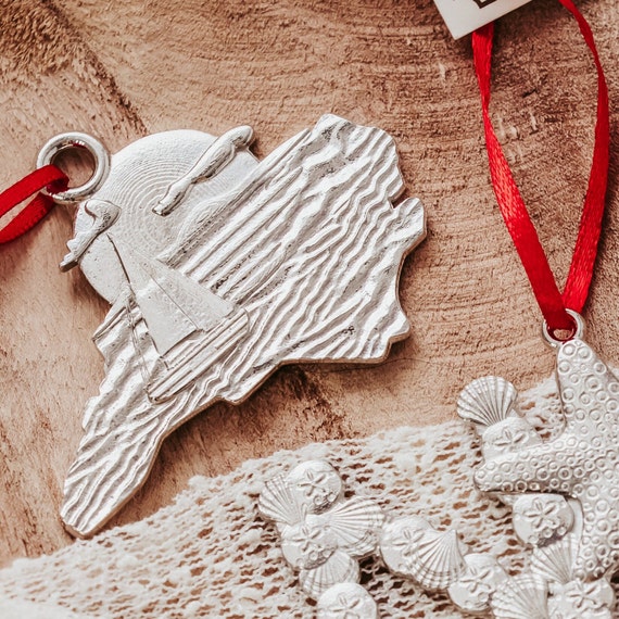 ノースカロライナ州産ピューター製手作りオーナメント：アウター