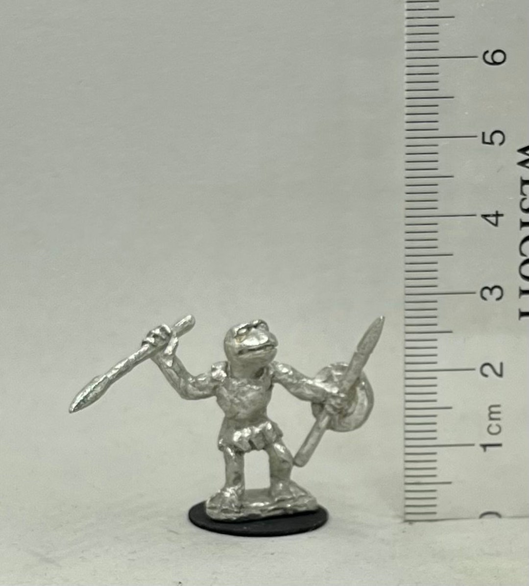 28mm Frog Person Attacking With Javelins Unpainted Mini, 28mm Scale