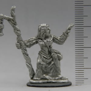 Female Wizard unpainted mini, 28mm scale,tabletop RPG miniature, D&D figurines, Pathfinder fantasy gaming, pewter
