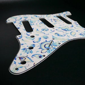 Fender ST Style Pickguard • Floral #17 • Custom Pickguard • Graphic • Stormguitar
