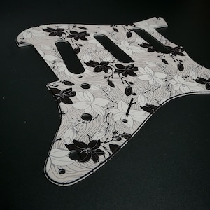 Fender ST Style Pickguard • Magnolia Flowers • Custom Pickguard • Graphic • Stormguitar