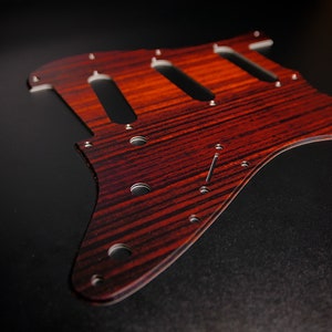 Fender ST Style Pickguard • Palisander #1 • Custom Pickguard • Grafisch • Stormguitar