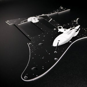 Ibanez Pickguard • Mond auf Rakete - GLOSS • RG Serie • Custom Pickguard • Grafik • Stormguitar