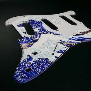 Fender ST Style Pickguard • Modern Style - The Great Wave Off Kanagawa • Custom Pickguard • Graphic • Stormguitar