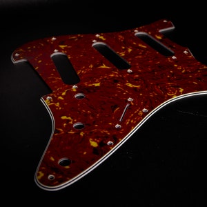 Fender ST Style Pickguard • 4-warstwowa N Tortoise • Niestandardowa płytka maskująca • Stormguitar