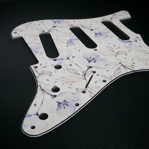 Fender ST Style Pickguard • Floral #18 • Custom Pickguard • Graphic • Stormguitar