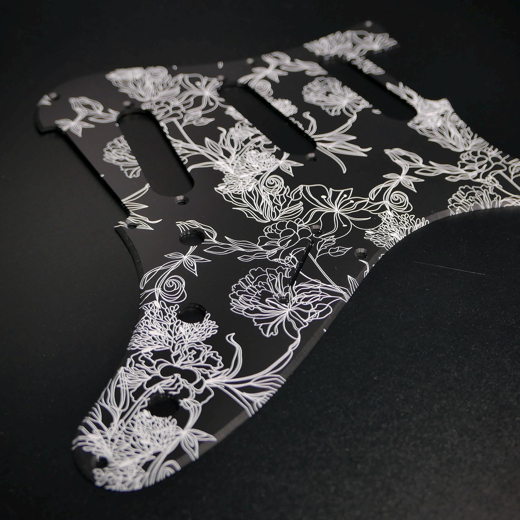 STORMGUITAR - Etsy 日本