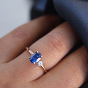 Oval Cut Sapphire Ring, Sapphire Engagement Silver Ring, September Birthstone, Blue Sapphire Ring, Blue Gemstone Ring, Gift For Her