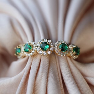 Emerald and Diamond Ring With Solid Gold, 14K Gold Emerald Engagement Ring, Round Emerald Diamond Halo Ring, Art Deco Emerald Wedding Ring