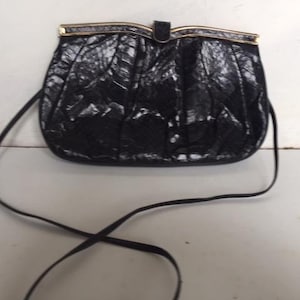 Bolso de mano convertible vintage Palizzio de piel de serpiente negra