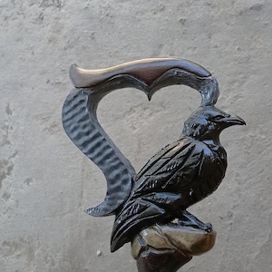 Raven walking sticks Wood walking cane raven Walking stick corbie Walking canes men Hand carved walking sticks Wooden cane Carved