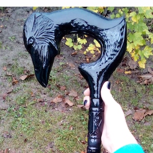 Raven walking sticks Wood walking cane raven Walking stick corbie Walking canes men Hand carved walking sticks Wooden cane Carved