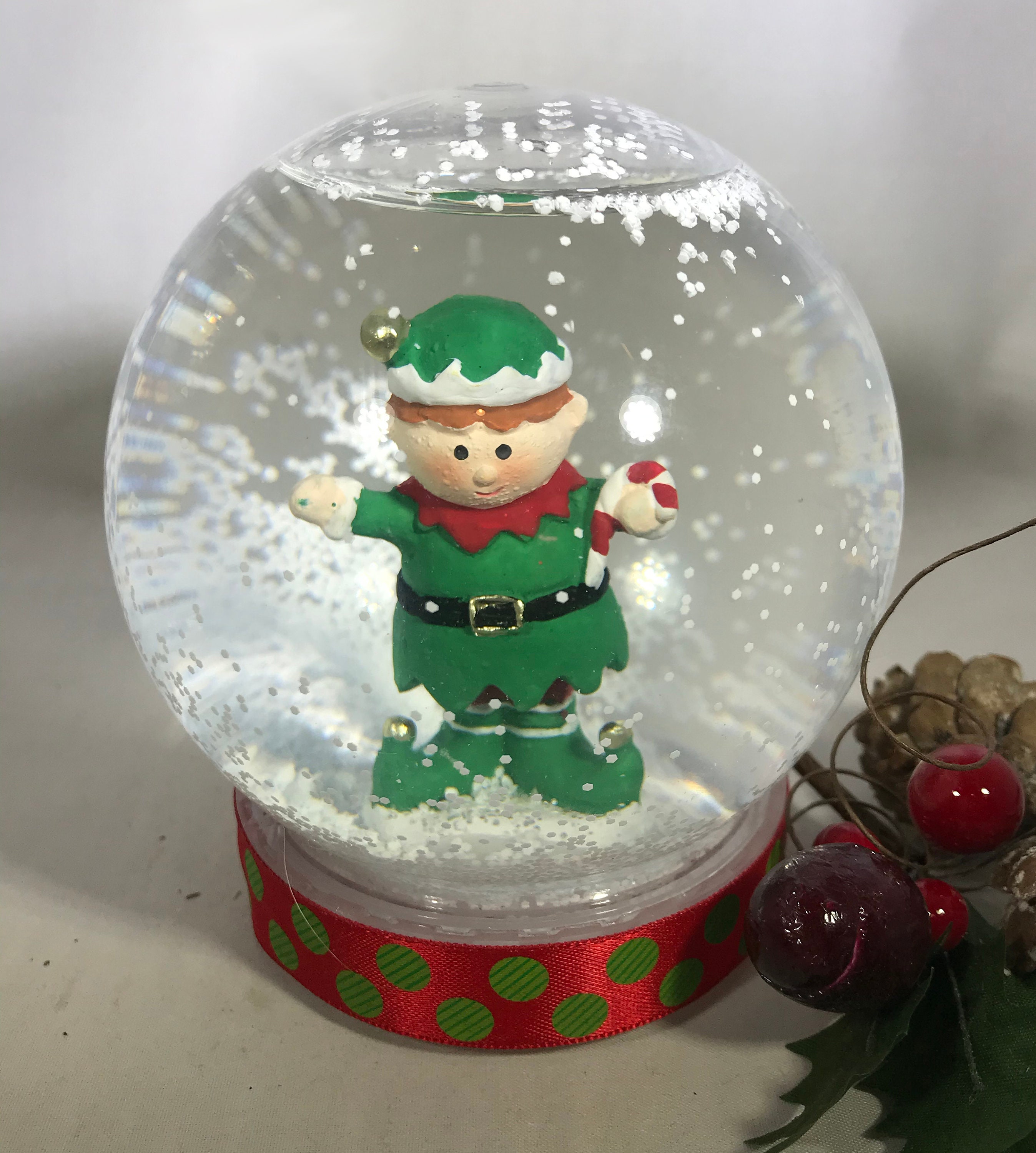 Personalized Shatterproof 4 Christmas Snow Globe