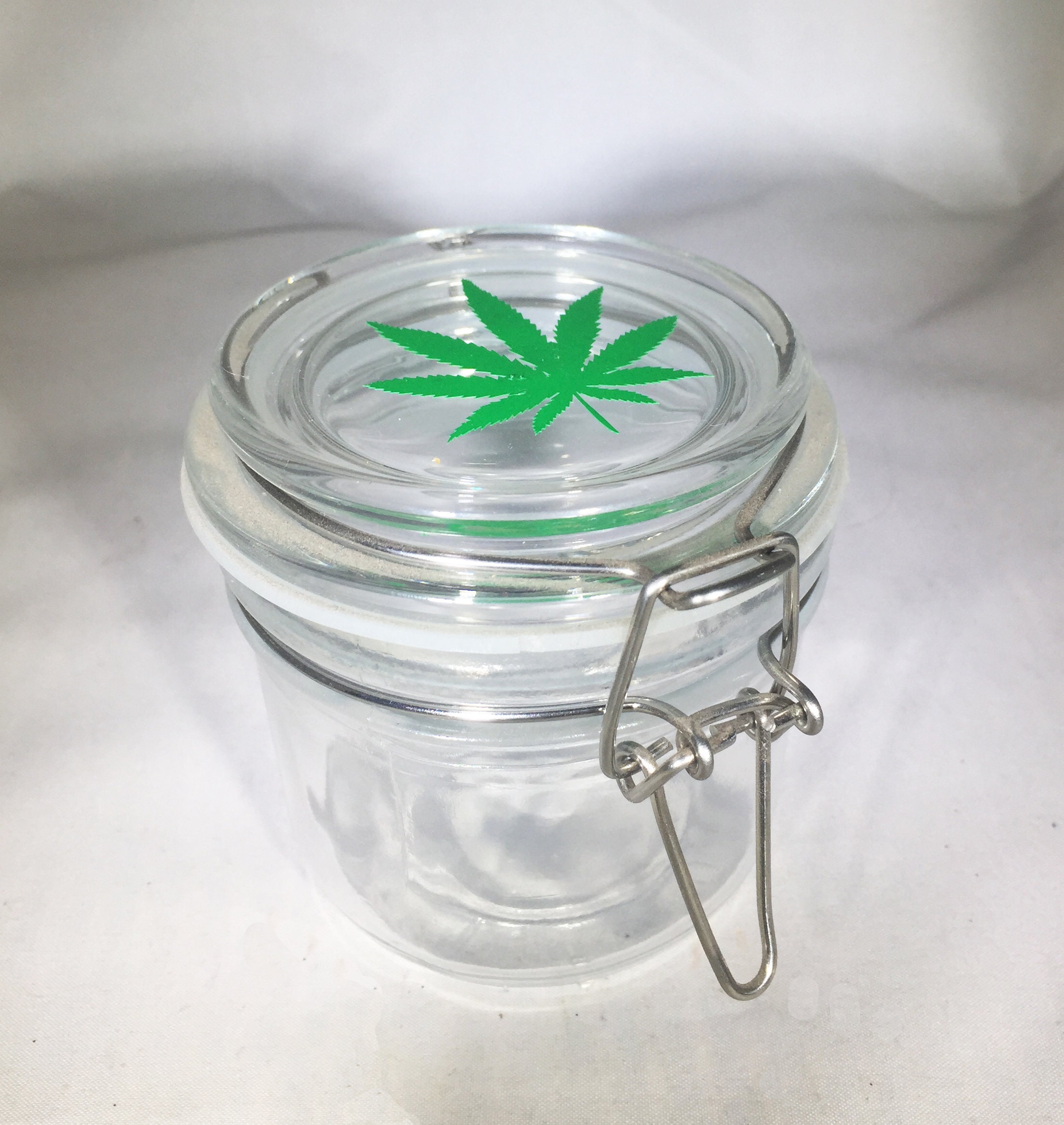 Round Glass Stash Jar Hermetic Air Tight Lid Cannabis Stash Jar