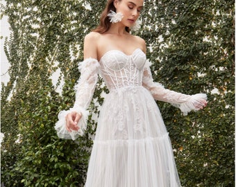 Boho Wedding Dress Tulle Wedding Gown Bridal Gown with Sleeves Tulle Bridal Gown in Off-White