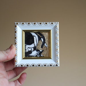 Retrato de gato negro con pan de oro Pintura al óleo con pan de oro Pintura original de 2x2 enmarcada Pintura de gato negro original enmarcada