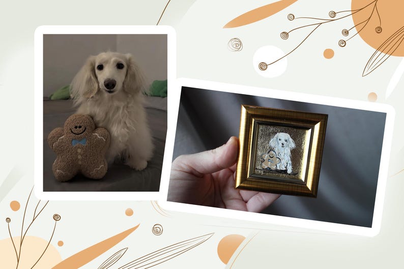 Peut inclure: Un chien blanc et duveteux est assis &agrave; c&ocirc;t&eacute; d'un jouet en peluche en forme de bonhomme en pain d'&eacute;pices. Une petite peinture encadr&eacute;e repr&eacute;sente le m&ecirc;me chien et le bonhomme en pain d'&eacute;pices. La peinture a un cadre dor&eacute;.