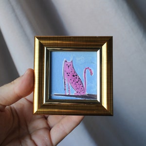 Retrato de leopardo rosa, pintura al óleo, pintura original enmarcada, pintura de león de 2 x 2, ilustración original enmarcada, decoración del hogar, arte de pared