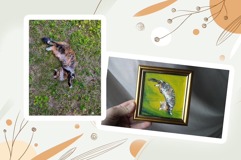Peut inclure: Un chat tricolore allong&eacute; sur l'herbe verte, avec une peinture encadr&eacute;e d'un chat dans une pose similaire. La peinture a un cadre dor&eacute; et un fond vert. Le chat sur la peinture est &eacute;galement tricolore.