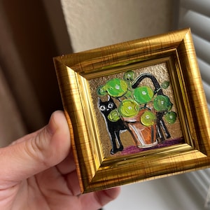 Le chat a renversé le pot de fleurs Peinture à l'huile avec feuille d'or 2 x 2 peinture originale encadrée Peinture de chat noir originale encadrée image 7