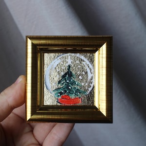 Boules à neige sapin de Noël avec feuille d'or Peinture à l'huile avec feuille d'or 2 x 2 peinture originale encadrée peinture originale encadrée